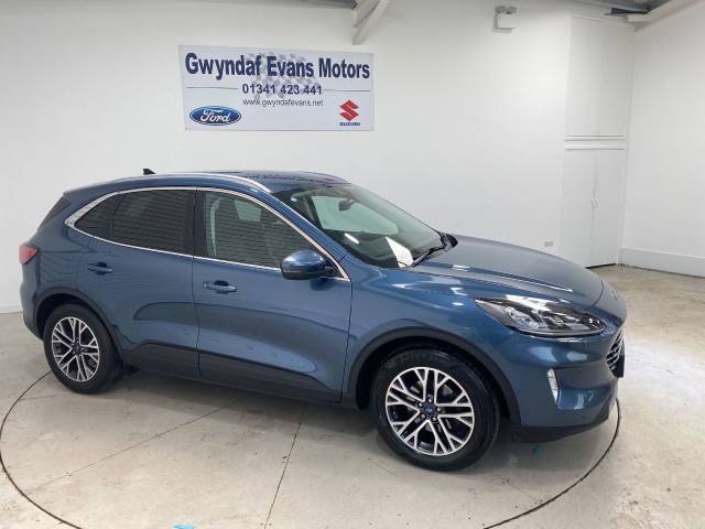 Ford Kuga 1.5 EcoBlue Titanium First Edition 5dr Hatchback Diesel Blue