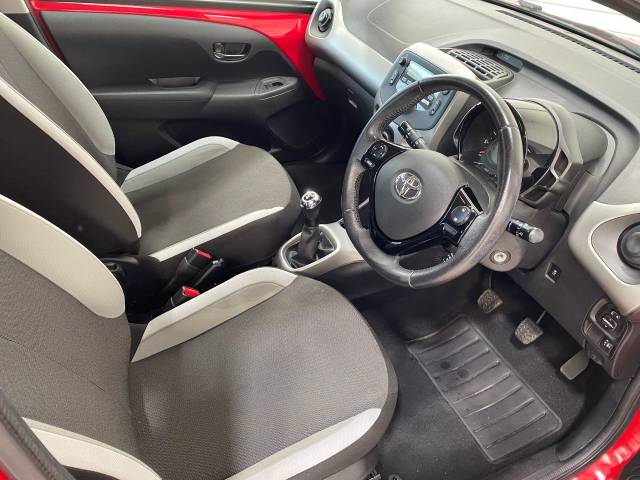 2016 Toyota Aygo 1.0 VVT-i X-Play 5dr