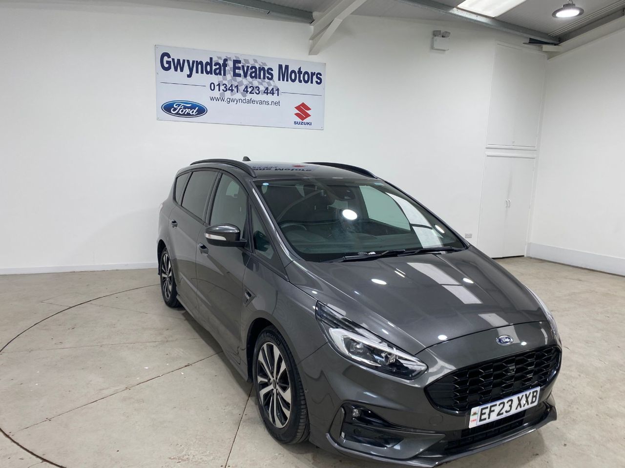 2023 Ford S-MAX