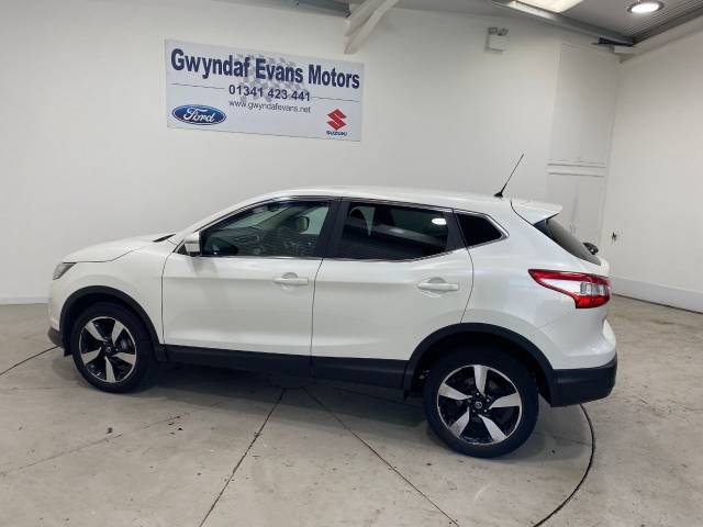 2015 Nissan Qashqai 1.5 dCi N-Tec 5dr