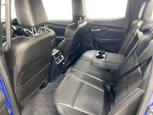 2023 Isuzu D-max 1.9 V-Cross Double Cab 4x4 Auto