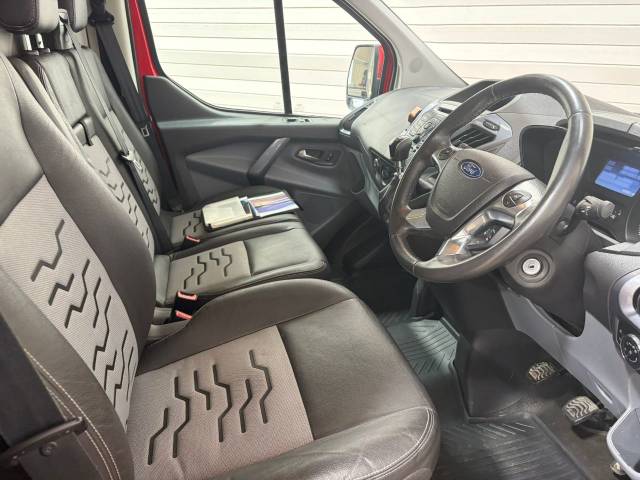 2016 Ford Transit Custom 2.2 TDCi 155ps Low Roof Van Sport