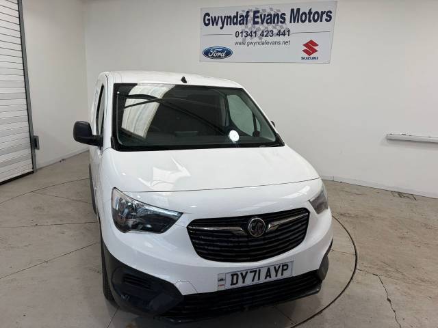 2021 Vauxhall Combo Cargo 2300 1.5 Turbo D 100ps H1 Dynamic Van