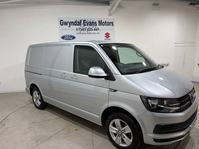 Volkswagen Transporter 2.0 TDI BMT 150 Trendline Van DSG Crew Van Diesel Silver