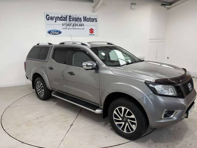 Nissan Navara Double Cab Pick Up Tekna 2.3dCi 190 4WD Pick Up Diesel Grey