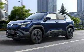Suzuki E-vitara 0.0 MOTION SUV Electric Blue