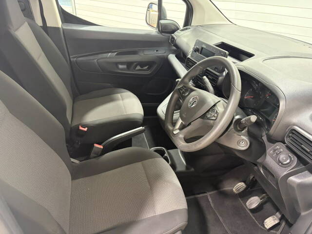 2021 Vauxhall Combo Cargo 2300 1.5 Turbo D 100ps H1 Dynamic Van