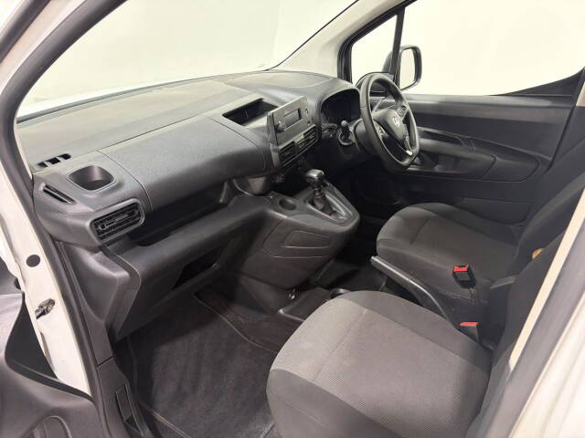 2021 Vauxhall Combo Cargo 2300 1.5 Turbo D 100ps H1 Dynamic Van