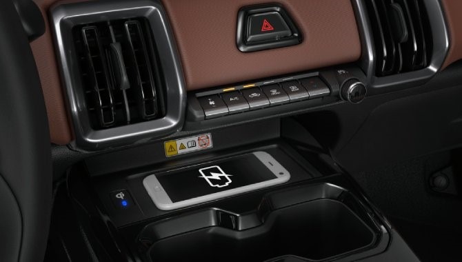 Suzuki e Vitara - Interior